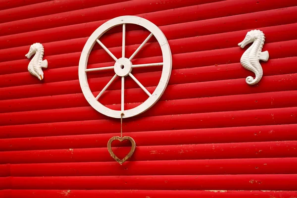 Het Originele Decor Rode Wand Van Stal Het Wiel Van — Stockfoto