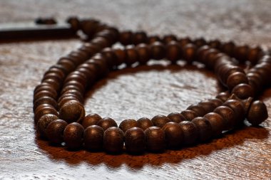 Ramazan Kareem ve tespih boncuğunun İslami konsept görüntüsü