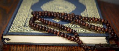 Ramazan ve İslam arkaplan kavramı tespih boncuğu