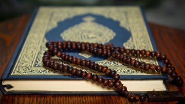 Ramazan ve İslam arkaplan kavramı tespih boncuğu