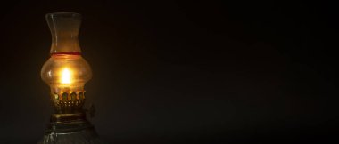 Kopya alanı olan cam gaz lambası