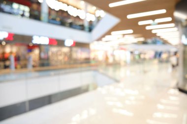 Modern alışveriş merkezinin içi çok bulanıktı. Dükkan ve butik galerisi.