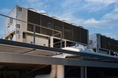 CLIVET, yerleşim, ticari ve endüstriyel tesisler için geniş bir yelpazede çözümleri olan bir soğutma ve klima sistemidir: Tiflis, Gürcistan - 6 Nisan 2023.