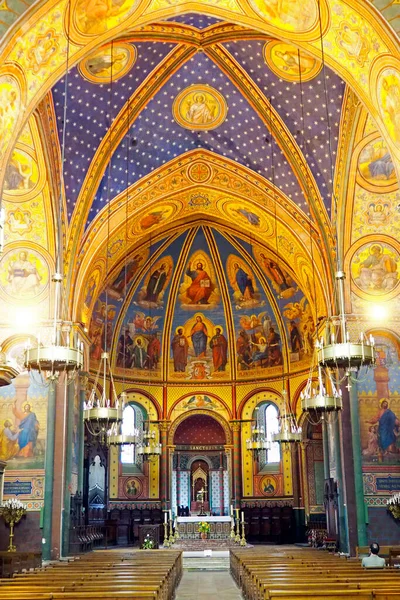 サンカプリス大聖堂の金とトルコ石の身廊 アゲン 乾燥プルーンの世界的な首都 オクシタニア フランス南西部 入場無料 — ストック写真