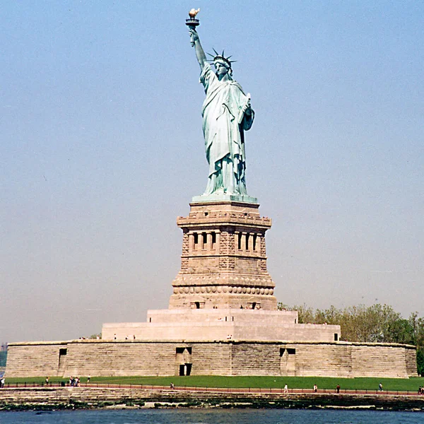 Statua Della Libertà Nella Baia New York Negli Stati Uniti — Foto Stock