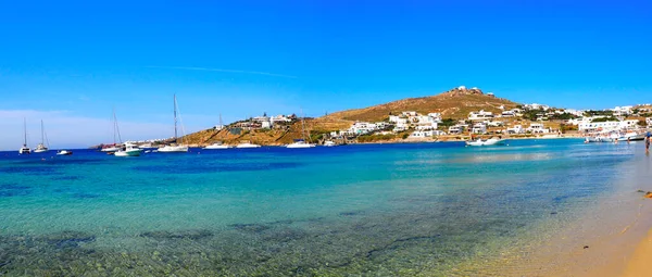 Panoramiczny Widok Południowej Plaży Ornos Mykonos Słynnej Greckiej Wyspie Archipelagu — Zdjęcie stockowe