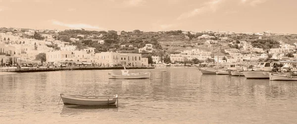 Vintage Sepia Widok Stary Port Mykonos Grecja Piękna Wyspa Archipelagu — Zdjęcie stockowe