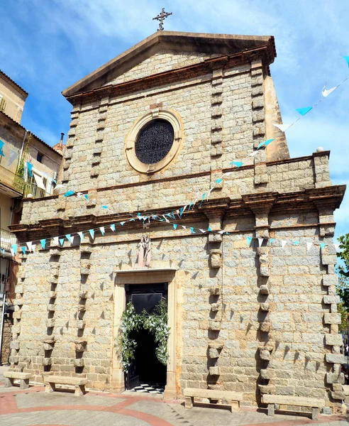Церковь Святого Жана Батиста Расположенная Самом Сердце Города Носит Имя — стоковое фото