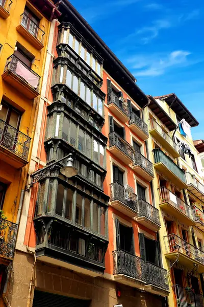 The streets of the magnificent city of Pamplona, in the Spanish Basque Country, are lined with beautiful buildings with bow windows and flowered wrought iron balconies