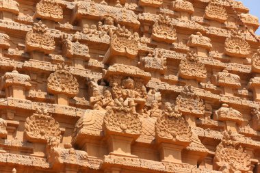 Thanjavur Büyük Tapınağı, Brihadisvara Tapınağı, Chola mimarisi