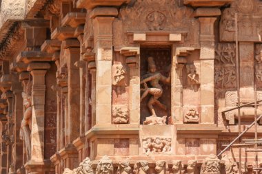 Thanjavur Büyük Tapınağı, Brihadisvara Tapınağı, Chola mimarisi