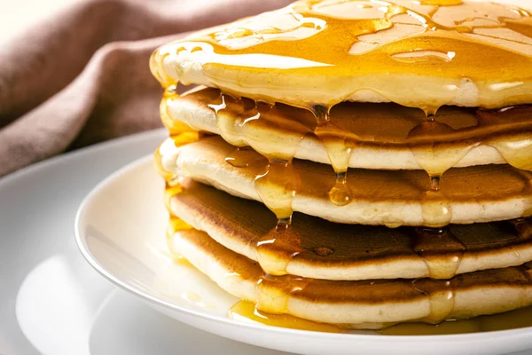 Pancakes Tall Pile Delicious Pancakes Honey Maple Syrup — Stock Photo, Image
