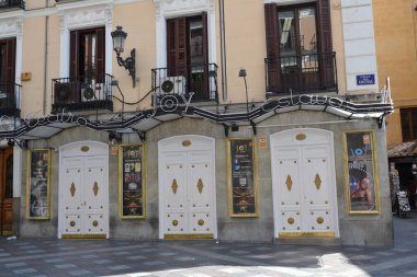 Madrid 'in Arenal Caddesi' ndeki Jov Eslava Tiyatrosu