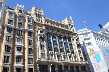 Gran Via 'daki Alfonso XIII Antiguo Oteli' nin faade 'si.