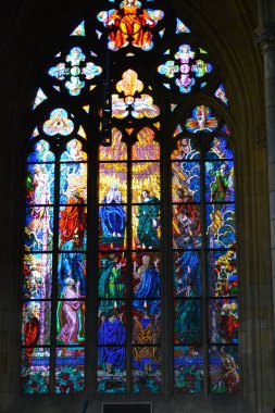 Prag 'daki St. Vitus Katedrali vitray pencereleri
