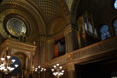 Praque İspanyol Sinagogu, Yahudi Mahallesi, Josefov, avize, tavan