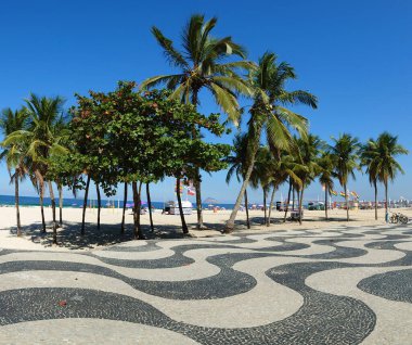 Rio de Janeiro Brezilya 'da Copacabana ve Leme plajları mozaiğiyle ünlü kaldırım.