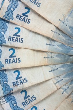 Brezilya 2 'nin yakın plan çekimleri gerçek banknotlar halinde yayıldı. Maliye, ekonomi ve döviz kuru