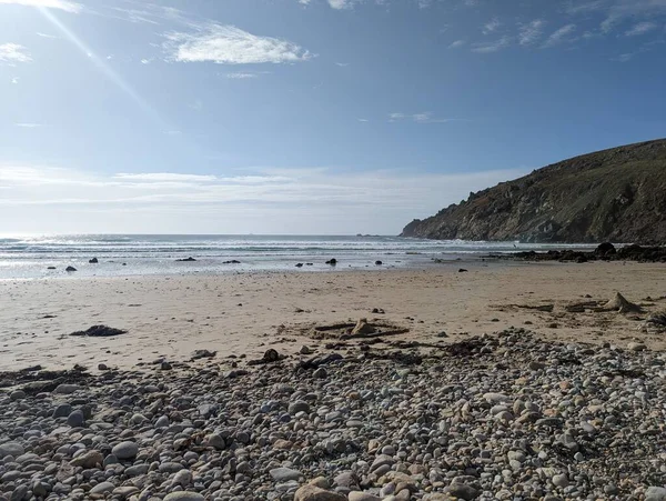 Bretagne Küste Schroffe Klippen Sandstrand Krachende Wellen Endloser Ozeanhorizont — Stockfoto