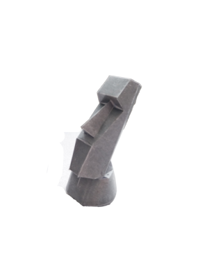 Moai heykelinin şeffaf arkaplanlı 3D kağıt modelinin yan görüntüsü.