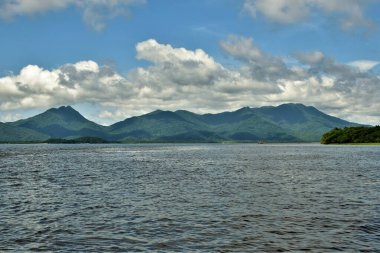 Gölün güzel manzarası