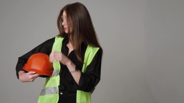 Construction Worker Woman Engineer White Background Studio — Wideo stockowe