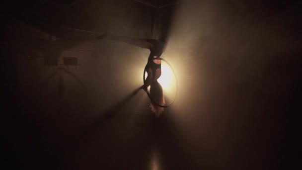 Young Woman Performs Acrobatic Elements Air Hoop Aerialist Black Background — Vídeo de Stock