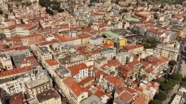 Sanremo 'nun havadan görünüşü, İtalya' nın kuzey İtalya 'daki Liguria sahil kenti.