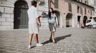 Mutlu Çiftler Seyahat Eğlence Turistleri Şehir Aşkı Öpüşme Yaşam Tarzı Tatili