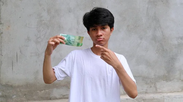 Asian Men Indeed Indonesian Money 000 Rupiah — Stock Photo, Image