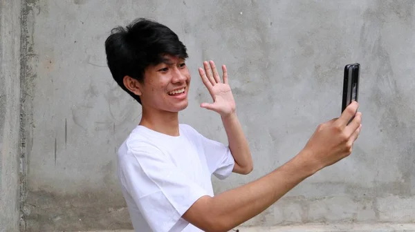 Asian Man Using Smartphone Video Call Selfie — Stock Photo, Image