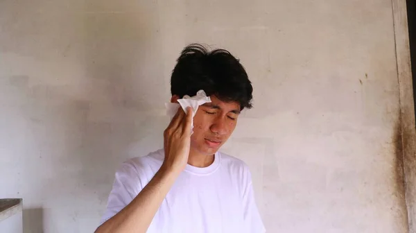 Asian Man White Shirt Wiping His Face Tissue — Stock Photo, Image