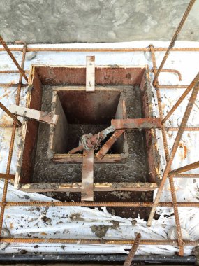 manufacture of control boxes for electrical grounding, so that it is easy to maintain.