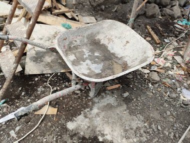 arko, a tool to move an item. usually used in building project work.