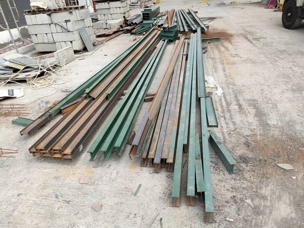 steel sheet piles in building projects.