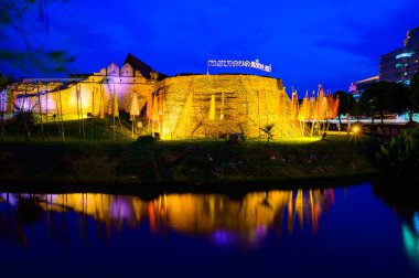 CHIANG MAI, THAILAND - April 13, 2021 : City Moat and Hua Lin Corner in Chiangmai Province during Songkran Festival at Evening, Thailand.