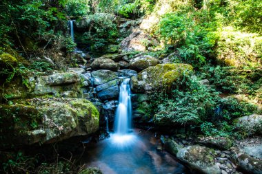 Tayland, Bokuai bölgesinde Sapan şelalesi.