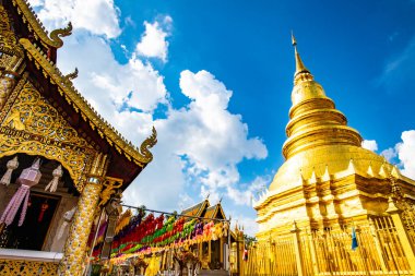 Phra That Hariphunchai pagoda with beautiful lantern in Lamphun Lantern Festival, Lamphun province.