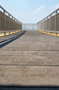 Mae Moh Kömür Madenindeki Gökyüzü Yürüyüş Köprüsü, Lampang Bölgesi.