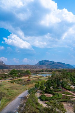 Mae Moh bölgesinde çerçeveli güzel bir park, Lampang.