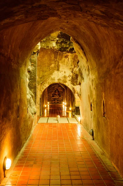 Chiang Mai Thailand January 2020 Old Buddha Statue Ancient Tunnel — Stock Photo, Image