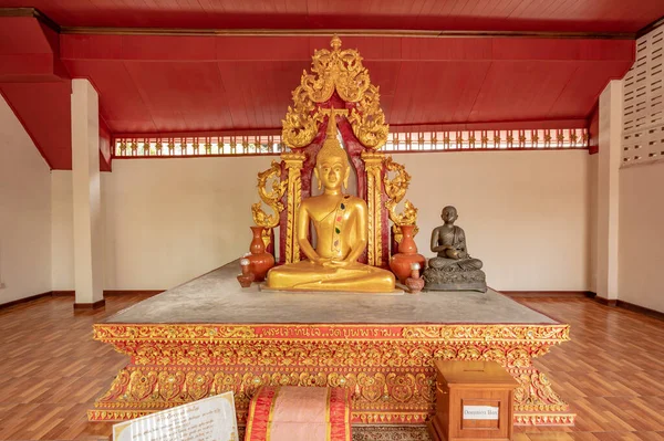 チェンマイ 2020年5月22日 チェンマイ県ブパラム寺院の古い仏像 — ストック写真