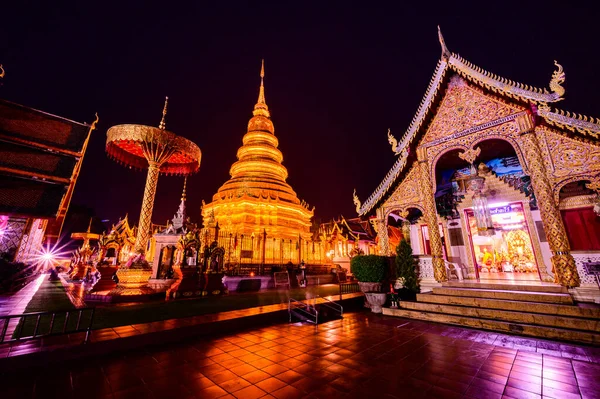 Night Scene Phra Hariphunchai Temple Lamphun Province — стокове фото