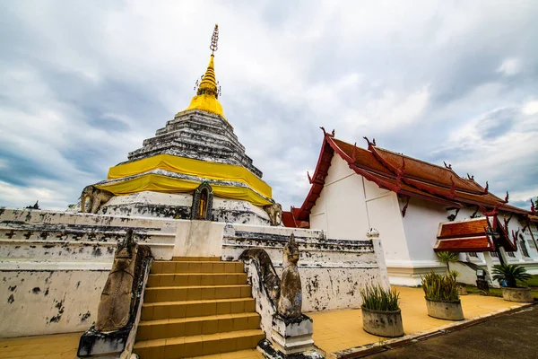 Biała Pagoda Świątyni Wat Laung Tajlandia — Zdjęcie stockowe