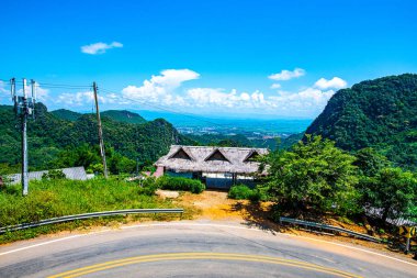 Doi Pha Mee Dağı Yolu, Chiang Rai ili..