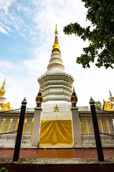 Белая Пагода Храме Дои Пра Чан Провинция Лампанг — стоковое фото