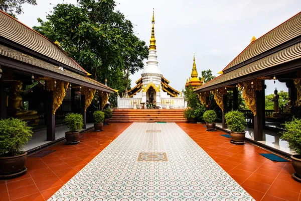 White Pagoda Pra Doi Pra Chan Temple Lampang Province — Stock fotografie
