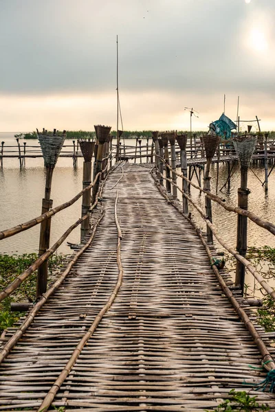 Small Wooden Bridge Kwan Phayao Lake Sunrise Thailand — Stock Photo, Image