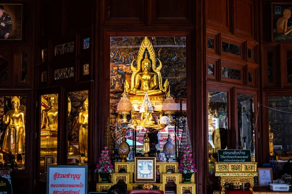Лампан Тайланд Марта 2020 Года Прекрасная Статуя Будды Кладбище Трейлак — стоковое фото