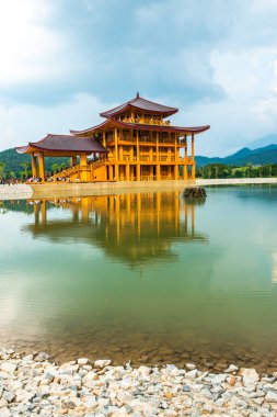 Hinoki, Tayland 'da Japon tarzı bir kale..